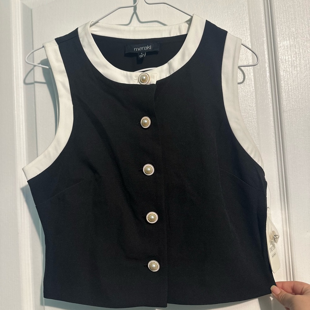 🎀Meraki Black and White Women's Top
